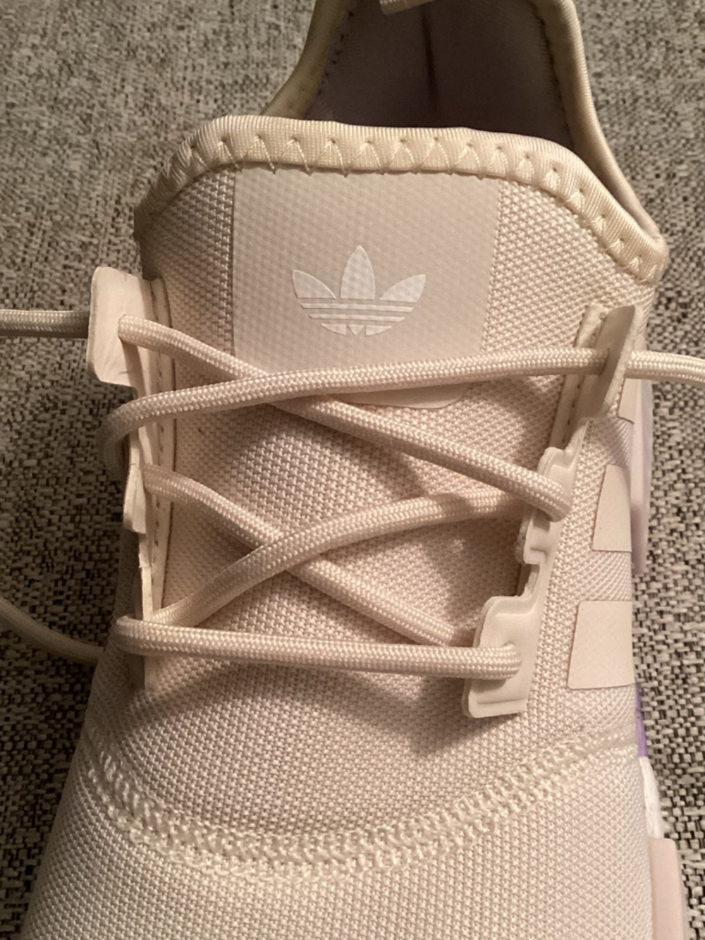 adidas Lace-Up Sneakers with Purple Outsole Detail 📦 - Picture 9 of 9